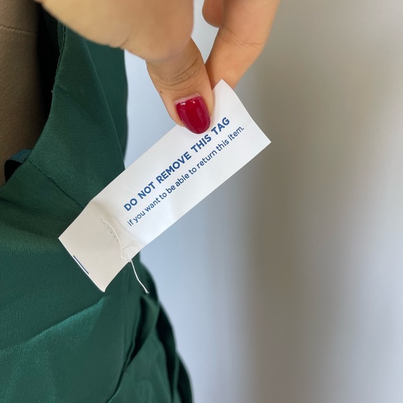 Fame and Partners-green silk size 14 - Picture 3 of 6